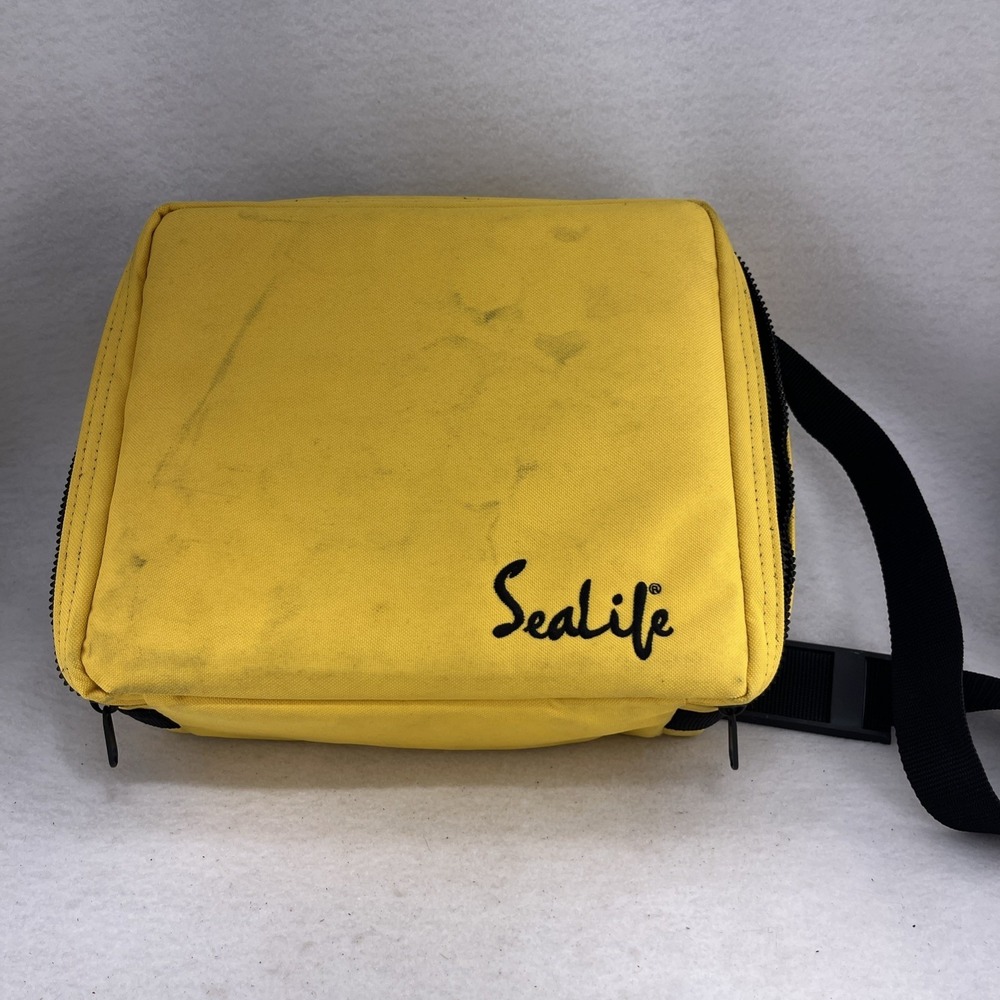 SeaLife Underwater Digital Camera Reefmaster Mini SL320 + Strobe, Flash, Case - Picture 11 of 12